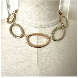 St. Thomas gold tone link necklace